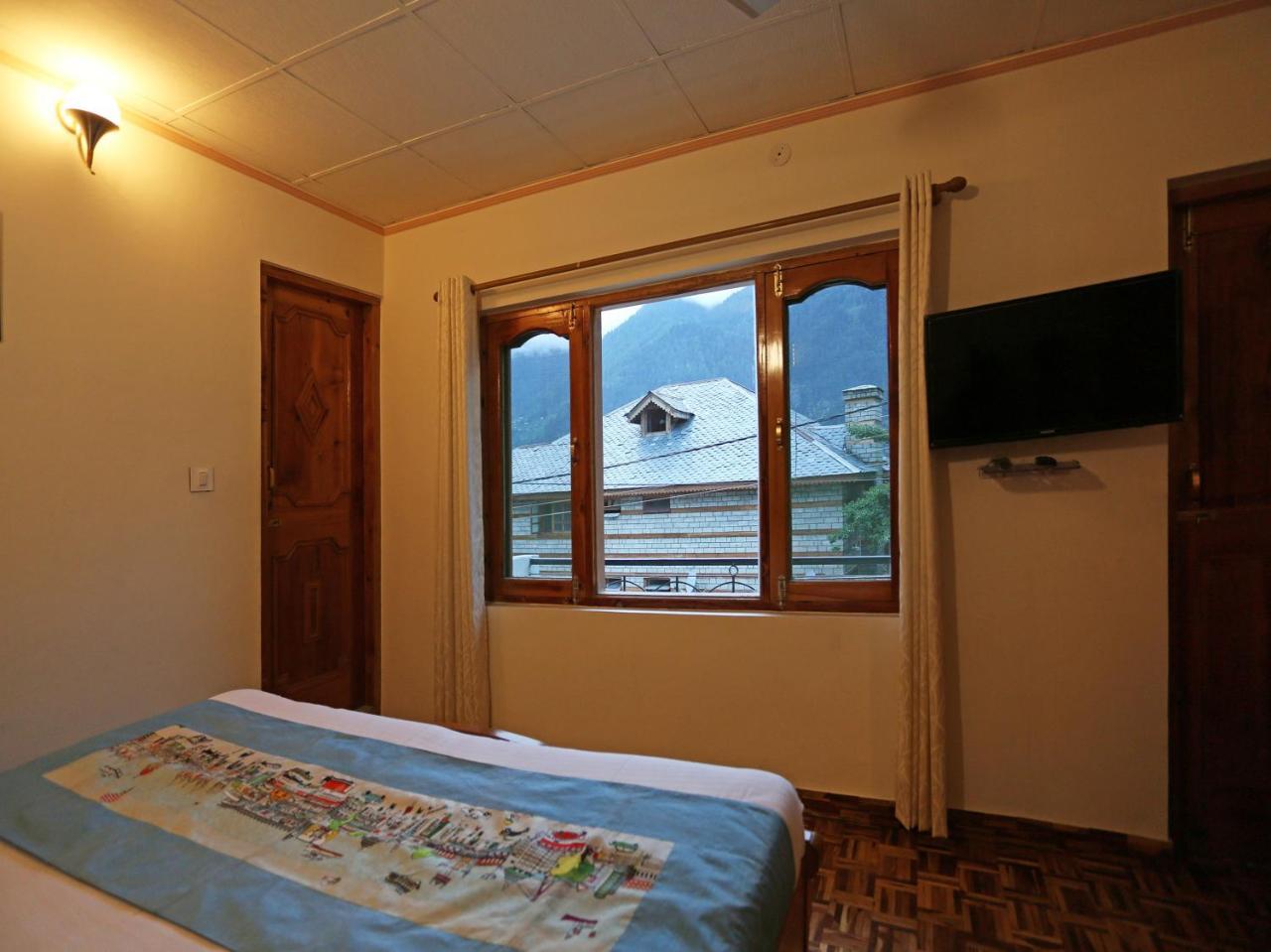 Oyo 7138 Acharya Cottage Manāli Екстериор снимка